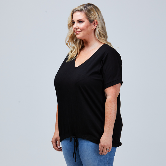 Beth Tee Black