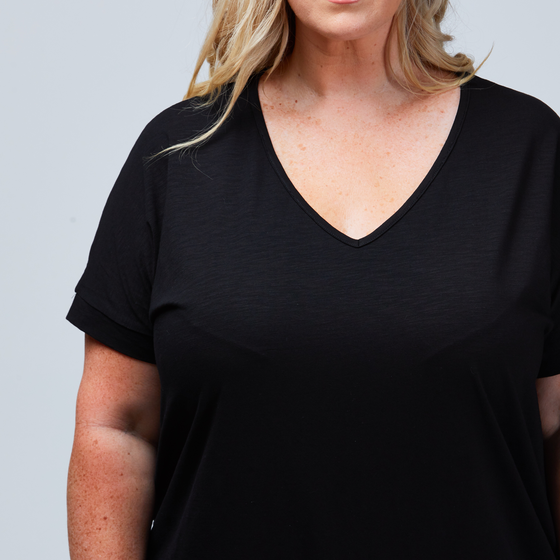 Beth Tee Black