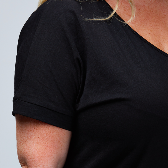 Beth Tee Black
