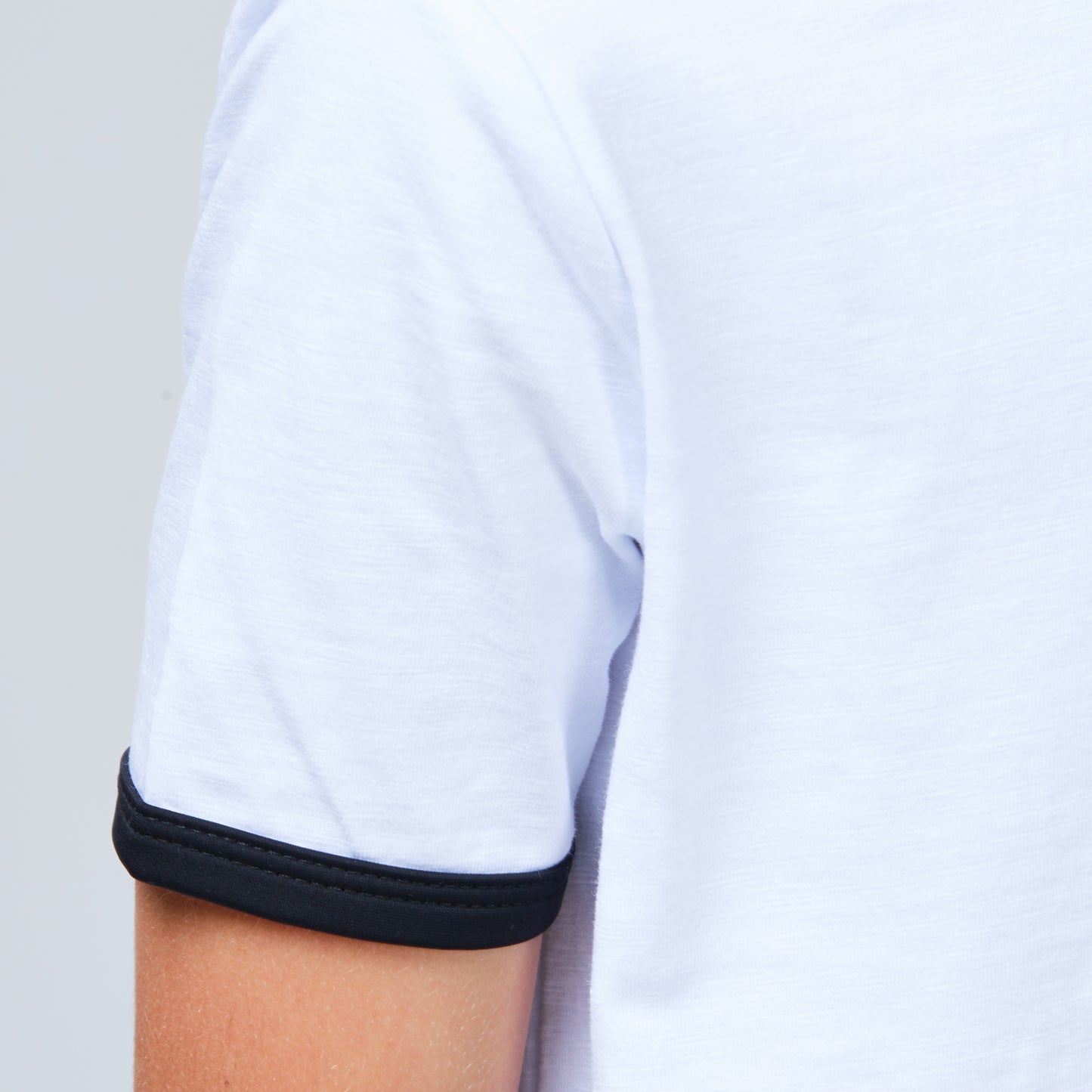 Riley Tee White/Black