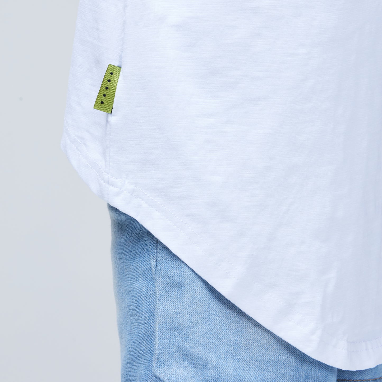 Lakyn Tee White